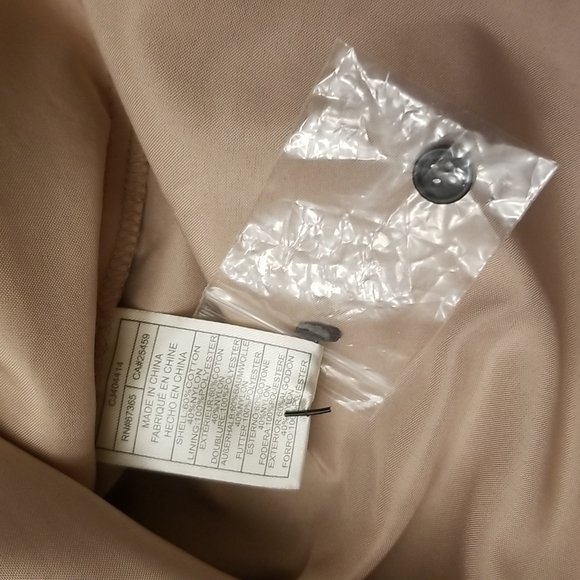 Women's Cupcakes and Cashmere black lace top NWT - Picture 10 of 11